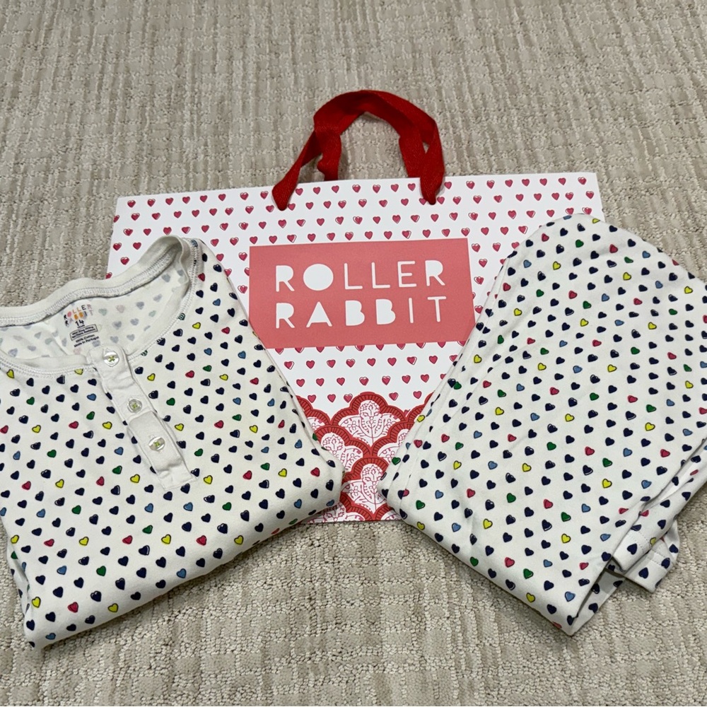 Roller Rabbit White Pajama Set with Multicolor Hearts